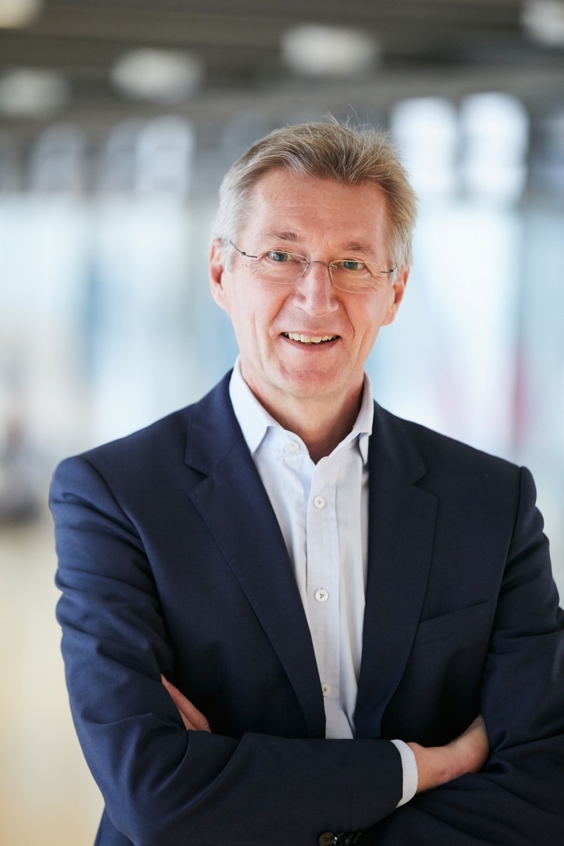 Raimund Heinl Ist Neuer Vorstandsvorsitzender Des FMI Presseportal